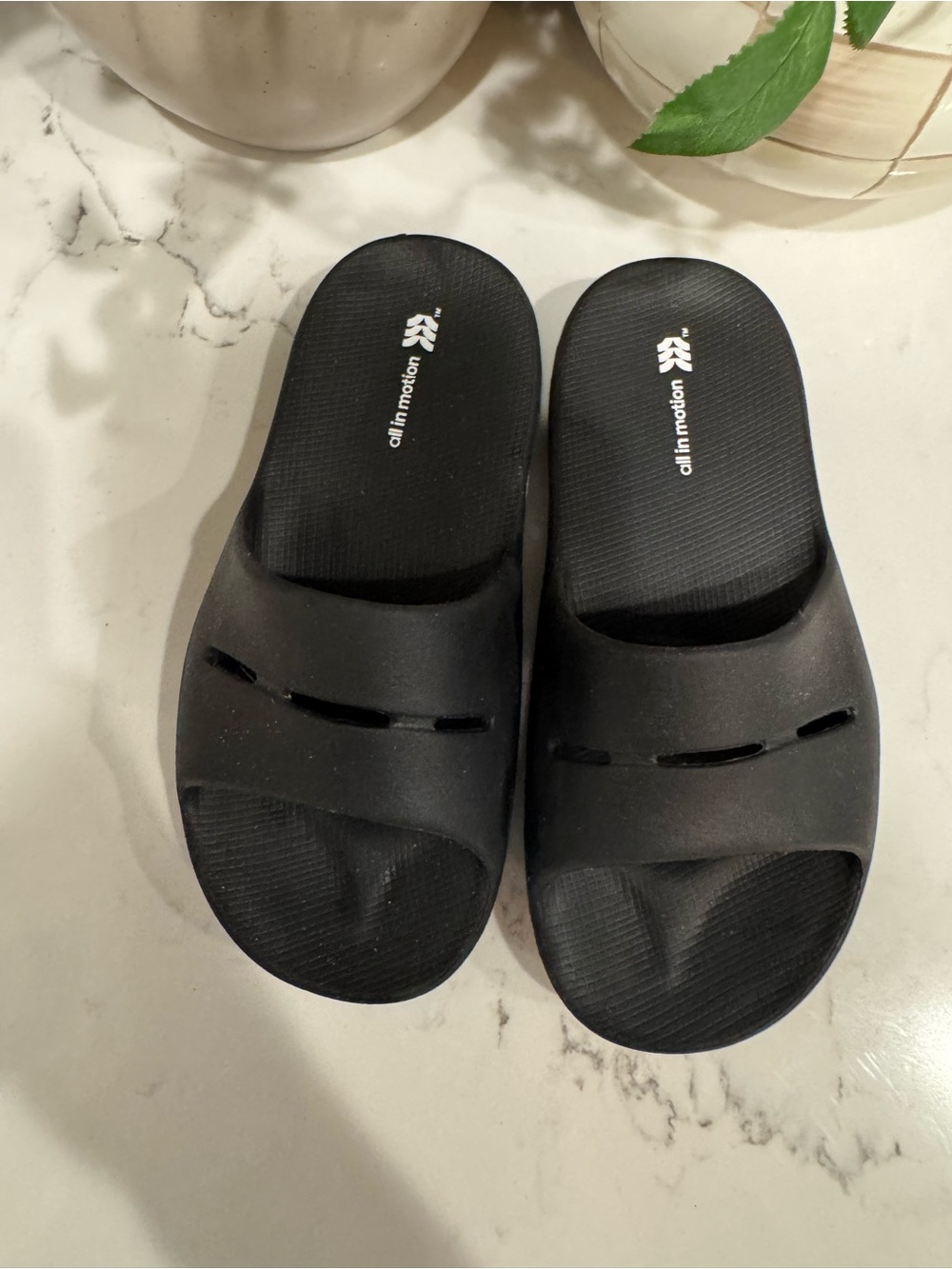 all in motion Black Kids Slide Sandals